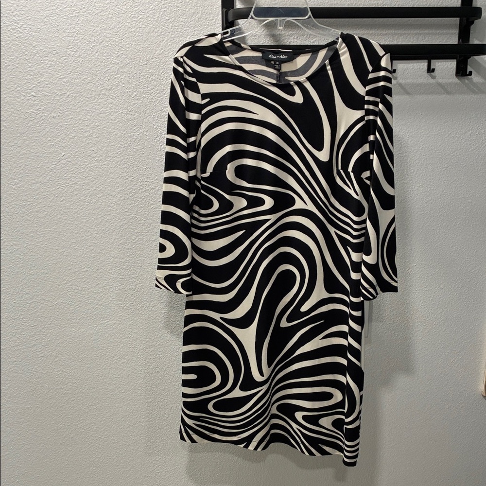 Alfani Black & White Long-Sleeve Swirl-Print Dress
